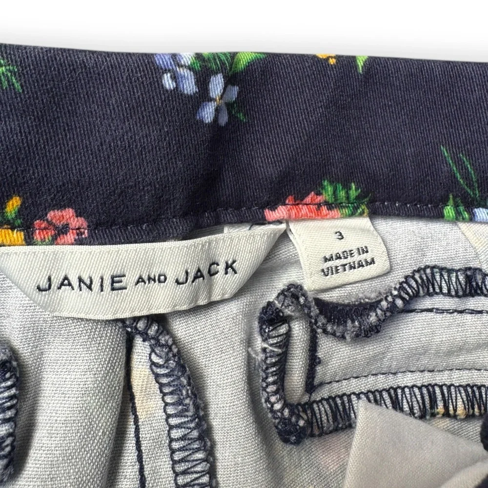 Janie and Jack Girls Size 3 Floral‎ Navy Pants and Coral Scalloped Shorts Bundle